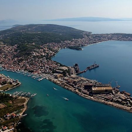 Apartments Vukman Trogir Exterior foto