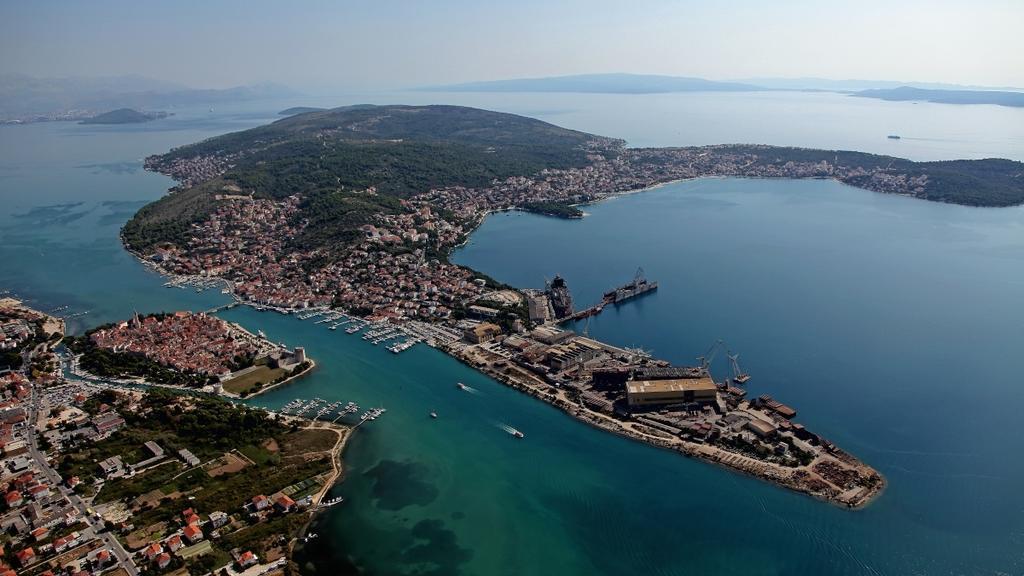 Apartments Vukman Trogir Exterior foto