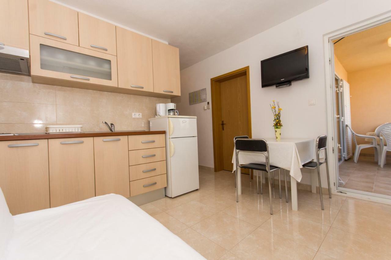 Apartments Vukman Trogir Exterior foto
